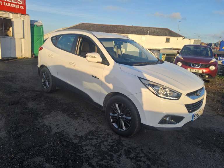 2015 Hyundai Ix35 1.6 GDI Blue Drive SE Nav 5dr 2WD WAS £4995 SALE PRICE £4495 ESTATE Petrol Manual