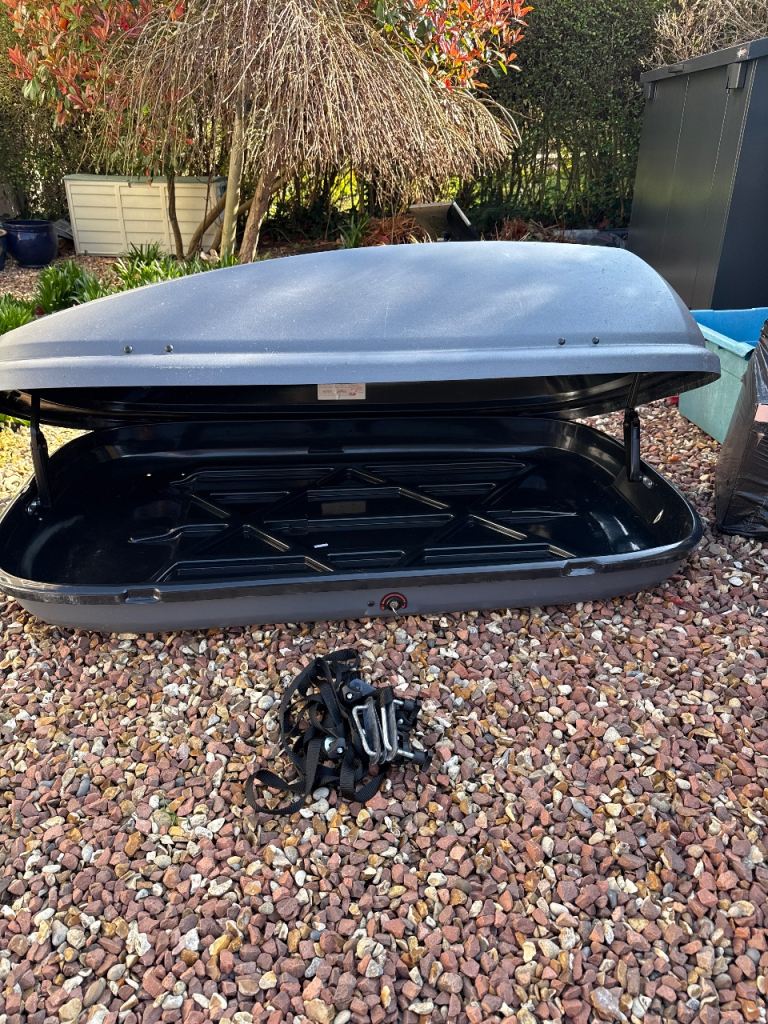 Halfords Roof Box