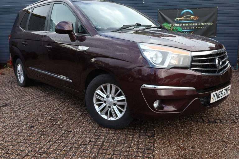 2016 Ssangyong Turismo 2.2 EX 5dr MPV DIESEL Manual