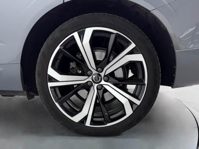 2021 Volvo XC60 R-Design Pro T8 AWD (390 hp) Auto ESTATE Petrol/Electric Hybrid Automatic