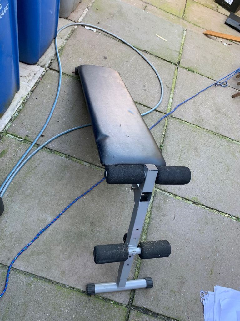 Exercise bench 