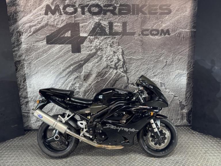 TRIUMPH DAYTONA 955 i 2004