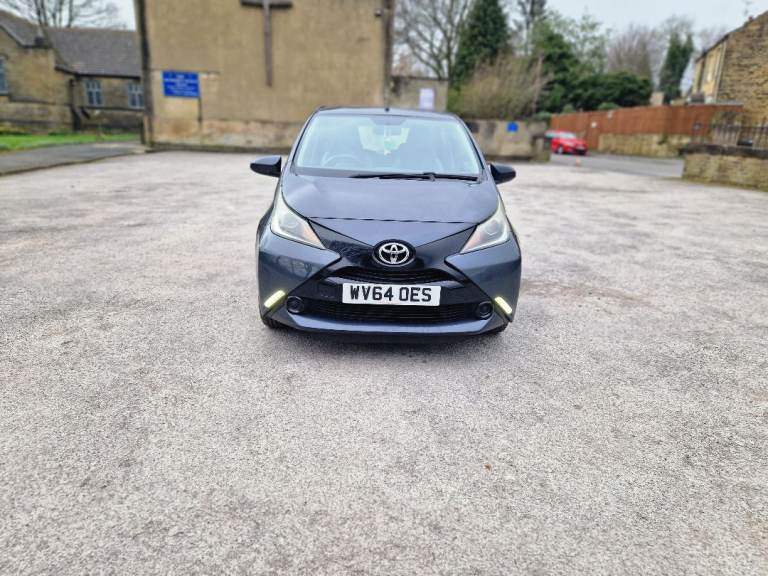 Toyota, AYGO, Hatchback, 2014, Manual, 998 (cc), 5 doors