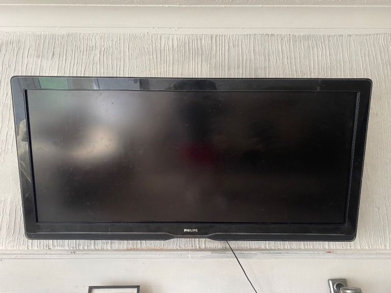 NEED GONE ASAP Philips Black ambilight Good Condition