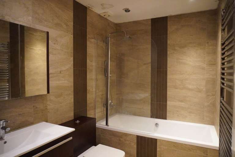 3 bedroom flat in The Ridings, London