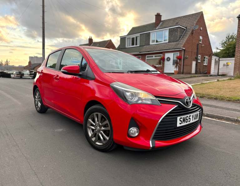 2015 Toyota Yaris 1.33 VVT-i Icon 5dr HATCHBACK Petrol Manual
