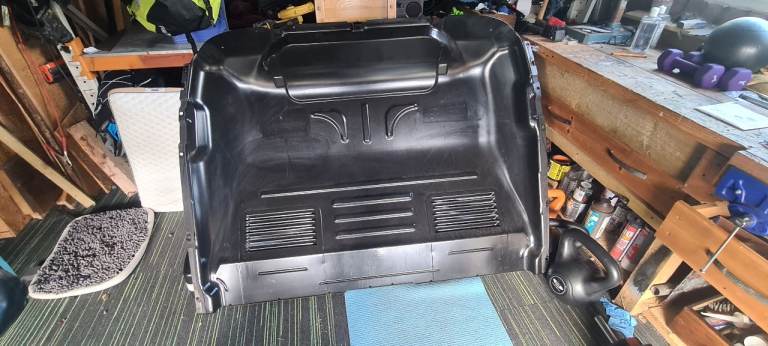 Transit connect bulkhead 