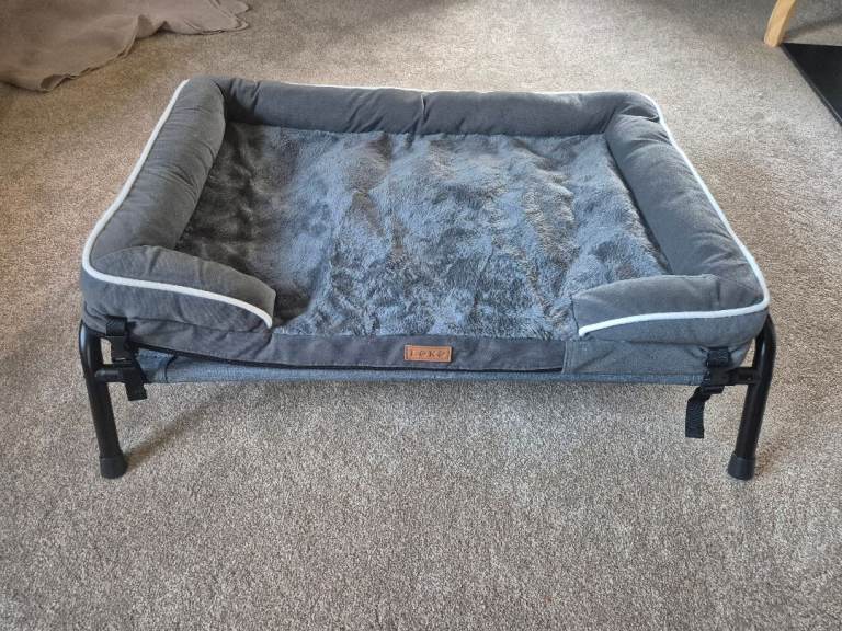 Lekespring dog bed 