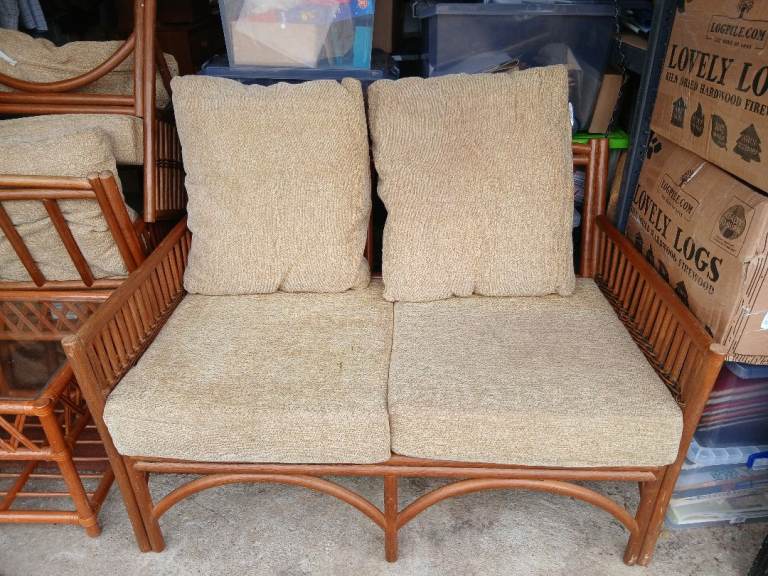 Chairs and table. Ideal for conservatory.
