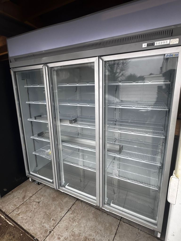 Commercial upright Dispay fridge triple door brand new supermarket cafe shop