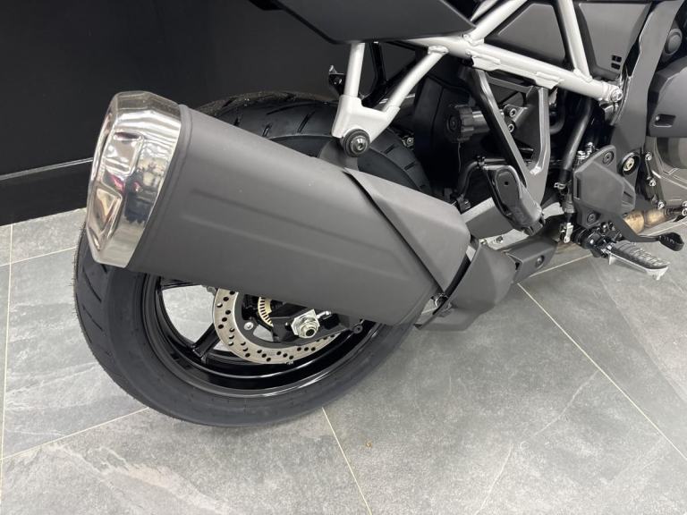 SUZUKI DL800 RE V STROM 2025