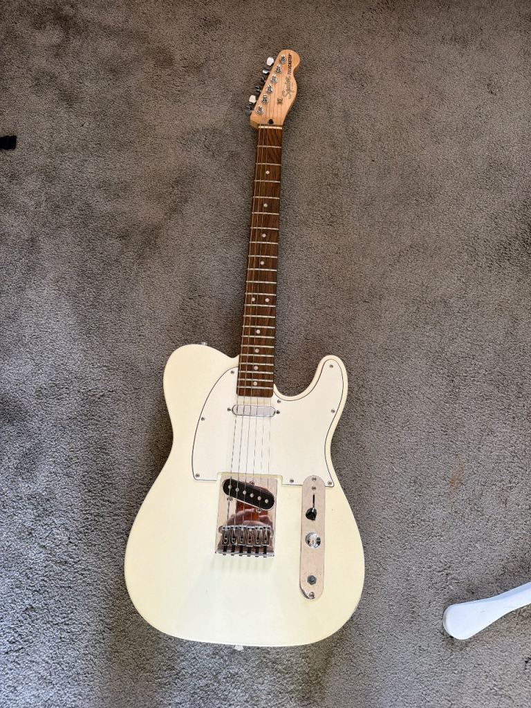 White squier telecaster  – Good Condition, Ready to Play