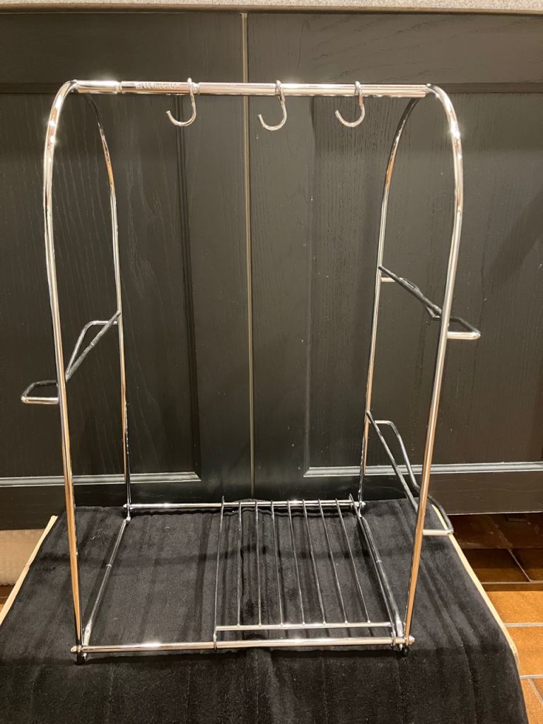 Le Creuset Chrome Cookware Pan Rack 7200 - Excellent condition used 