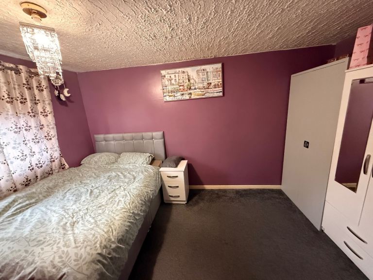Double Rooms for Rent in LE35LR