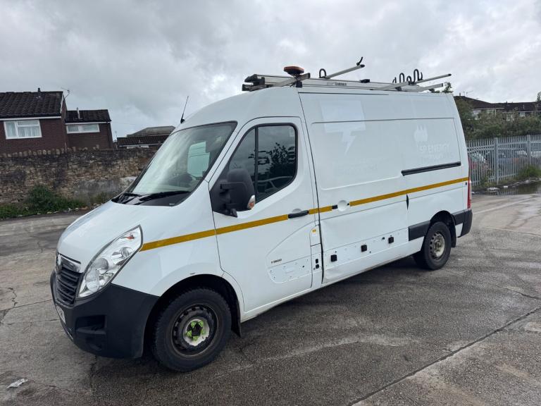 2018/18 VAUXHALL MOVANO MWB PANEL VAN LOW MILES EURO6 ULEZ FREE PRICE IS + VAT