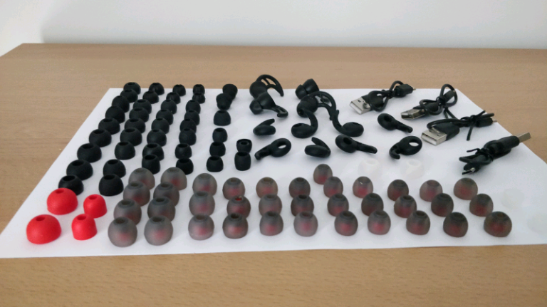 4 USB cables & Mix of Headphone tips 