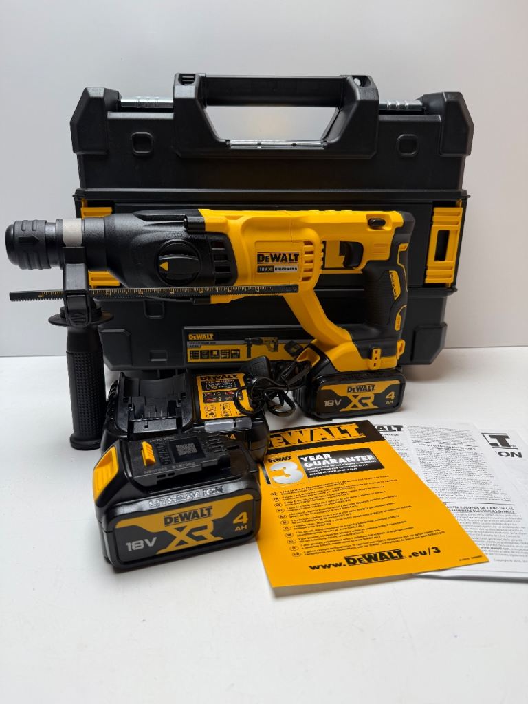 DEWALT Cordless SDS+ DCH033N-XJ 18V Brushless 2 x 4ah Battery Case Charger Kit