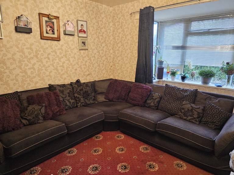 FREE CORNER SOFA FREE 