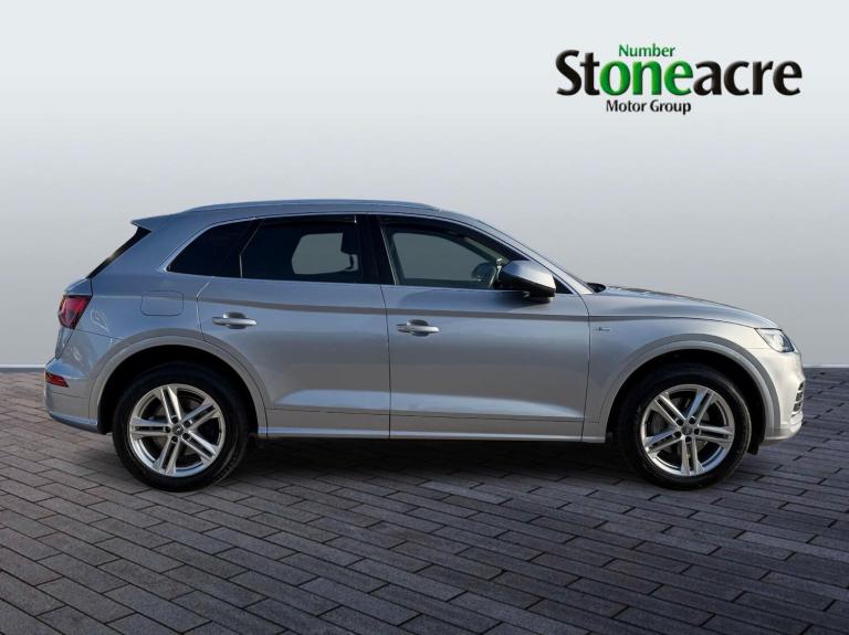 2017 Audi Q5 2.0 TDI S line SUV 5dr Diesel S Tronic quattro Euro 6 (s/s) (190 ps) ESTATE Diesel A...