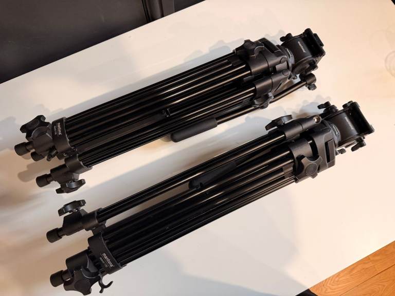 Mantona Dolomit 1100 Video Tripods – x2