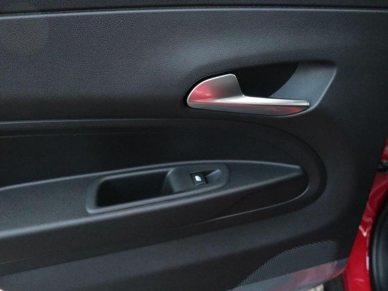 2025 Fiat 600 1.2 Hybrid 48V 136 5dr eDCT-6 HATCHBACK PETROL Automatic