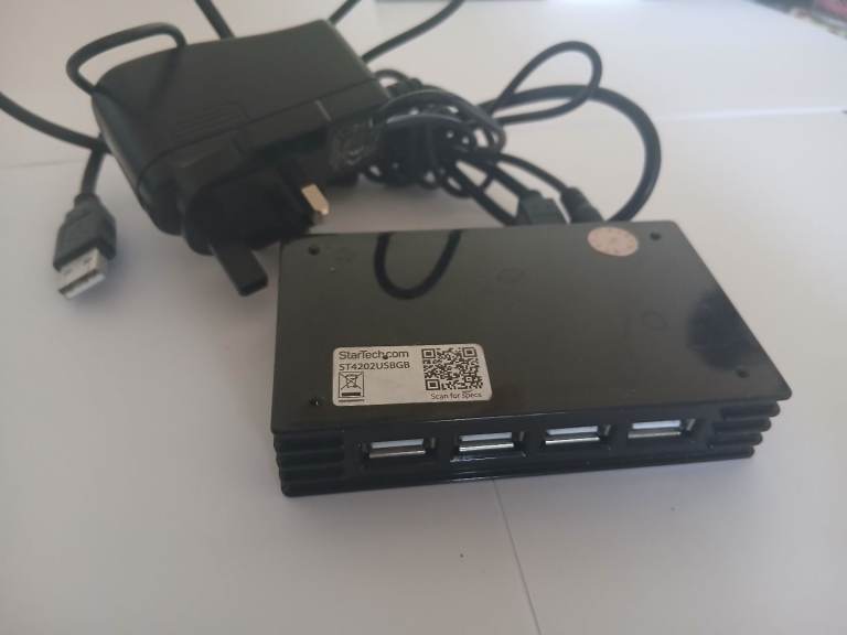 Port Black USB 2.0 Hub -port into 4 External Power Adapter