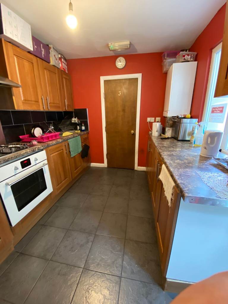  BEAUTIFUL ENSUITE DOUBLE ROOM FOR RENT IN HOUNSLOW 