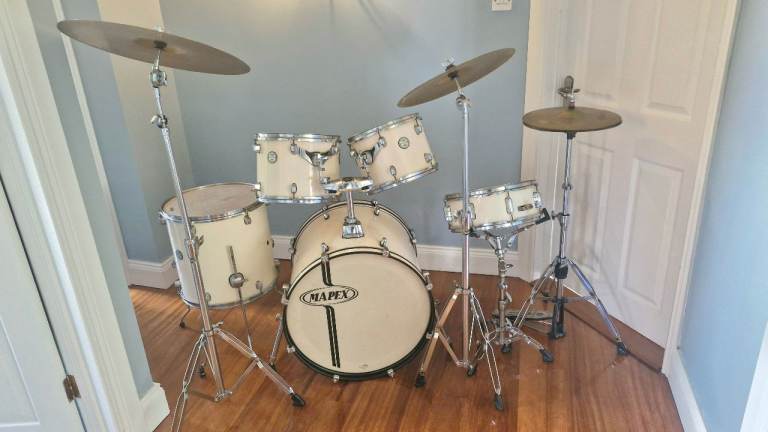 Mapex Drum Set