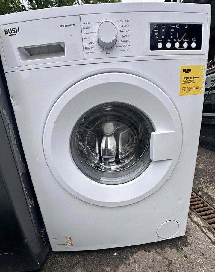 Bush WM68712EW Washing Machine – White, Good Condition