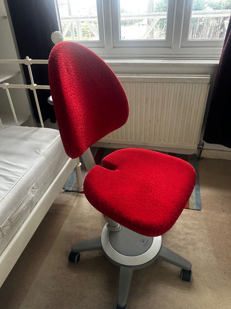 Moll -  kids ergonomic desk chair 