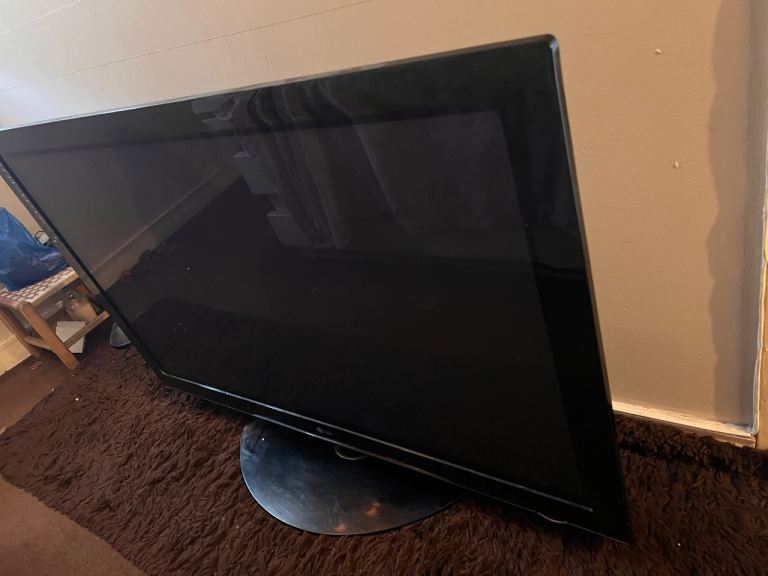 LG TV Model 50PG3000