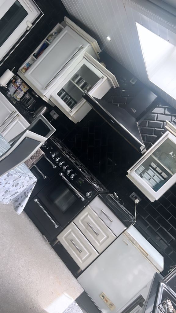 Kitchen with granite worktops for sale 