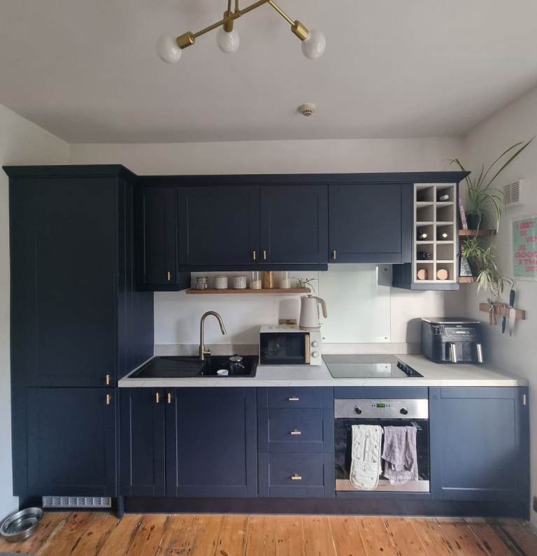 1 bed flat close to station and town 