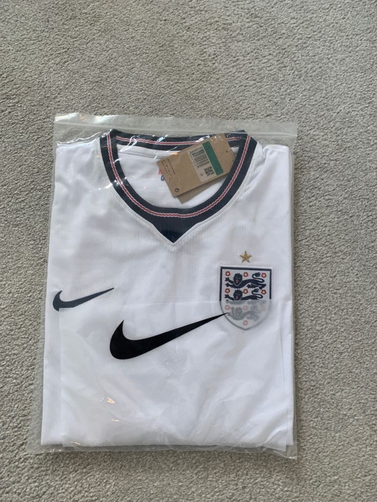 NEW Nike England Football Shirt – White, Still Tagged