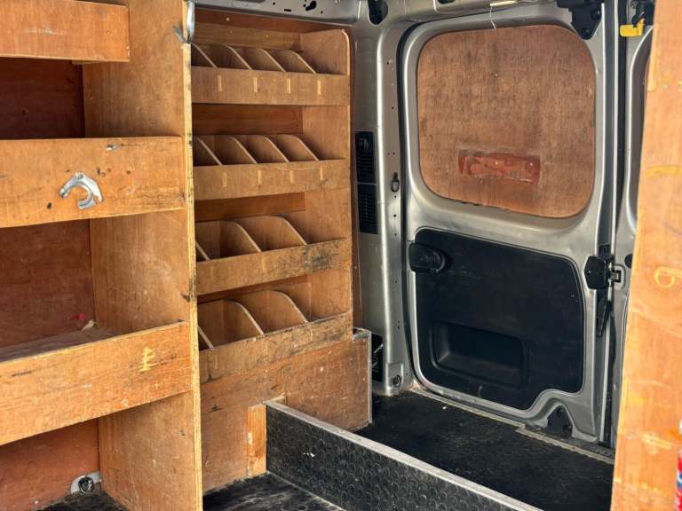 VAUXHALL VIVARO 1.6 CDTi 2700 BiTurbo ecoFLEX Sportive 2015