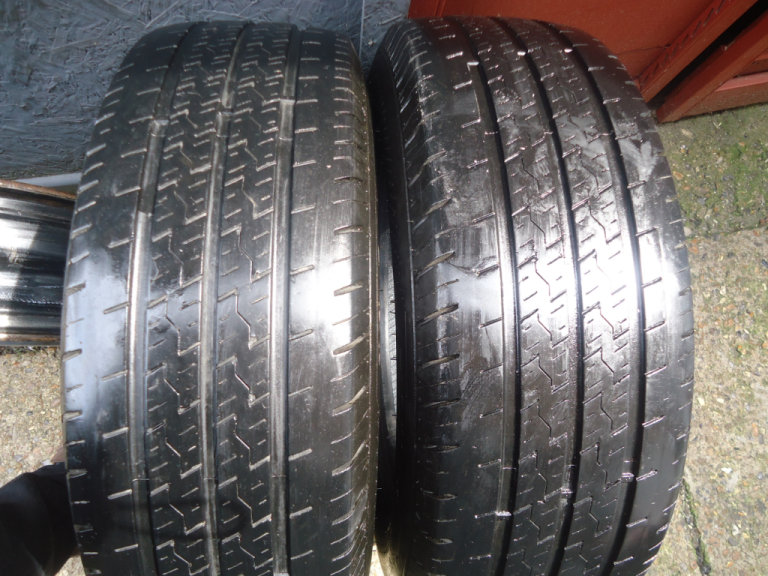 2 x 235/65/16c VAN TYRES ( 115/113R ) Tyres ( 5.0+ mm Dote 2119.)