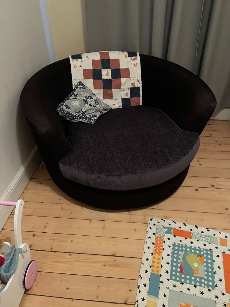 Navy spinning snuggle chair 