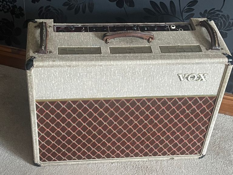 VOX AC30TB 30th Anniversary Limited Edition in Fawn. All valve guitar amp. Rare. 