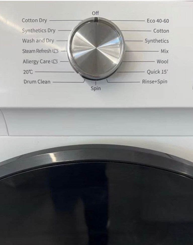 Hisense Massive 10kg/6kg washing machine with drying functionality like new condition can deliver 