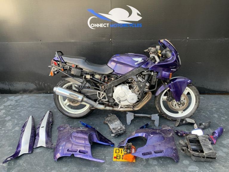 HONDA CBR 600 HURRICAN PROJECT BIKE HPI CLEAR