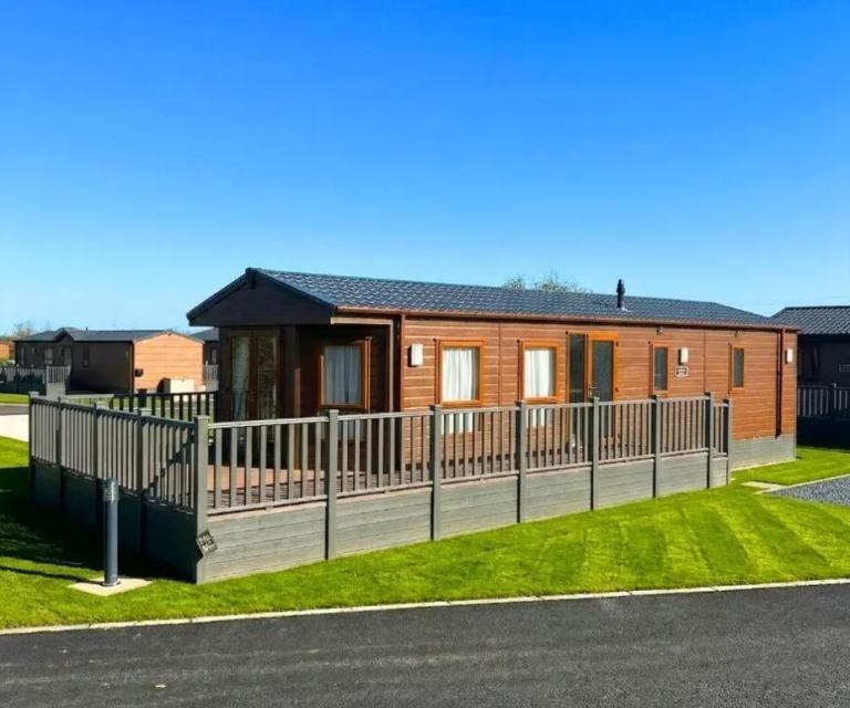 Oakwood Diamond Lodge New 2026 Model in Newton upon Derwent  - Lodge / Caravan 