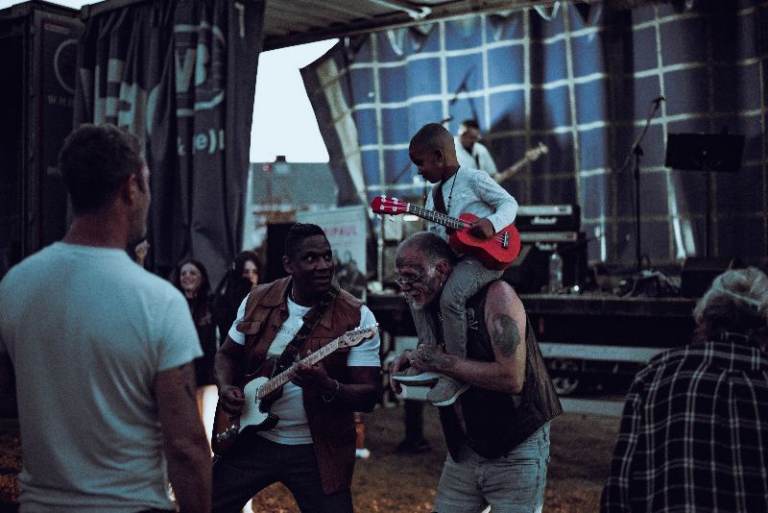 BASS PLAYER WANTED 4 FOR REGULAR GIGING BAND ROCK POP REGGAE SOUL BLUES COVERS & ORIGINALS