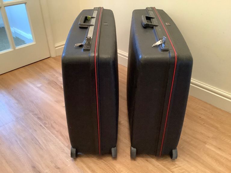 1980s DELSEY hard shell large suitcases x2 Both with two original keys.        