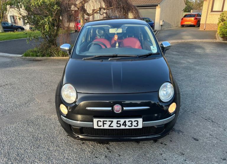 2010 fiat 500 lounge with red leather interior 