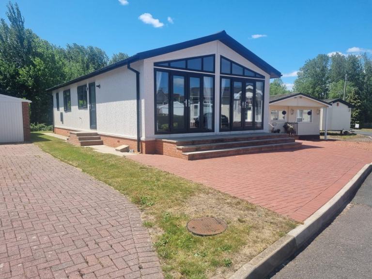 Omar Newmarket in Telford and Wrekin  - Lodge / Caravan 