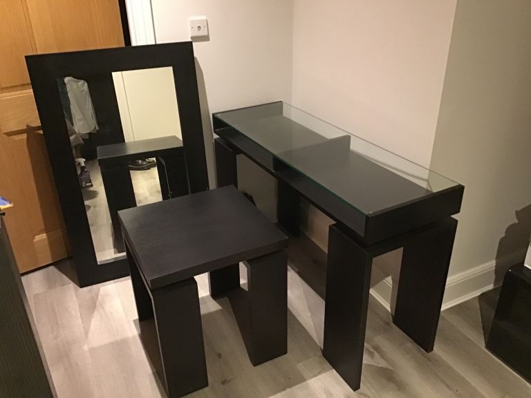Quality Dark wood matching console, side table and mirror