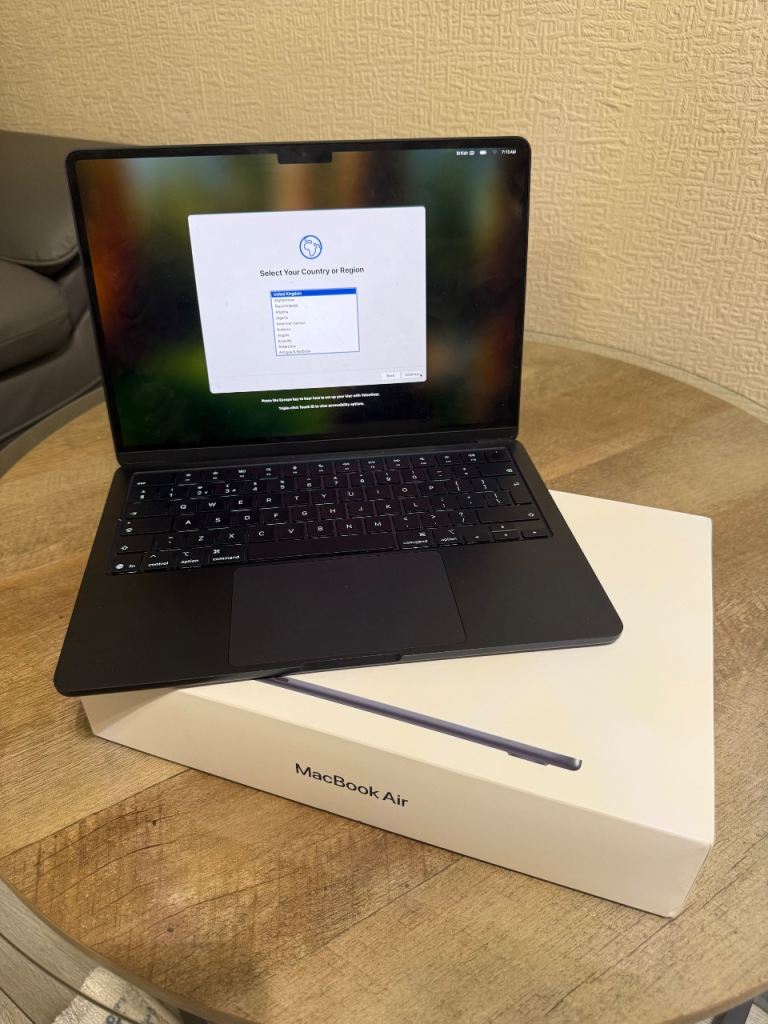 MacBook Air m4 13.6” 256gb