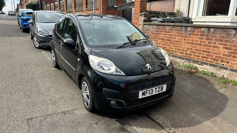 Peugeot, 107, Hatchback, 2013, Manual, 998 (cc), 5 doors