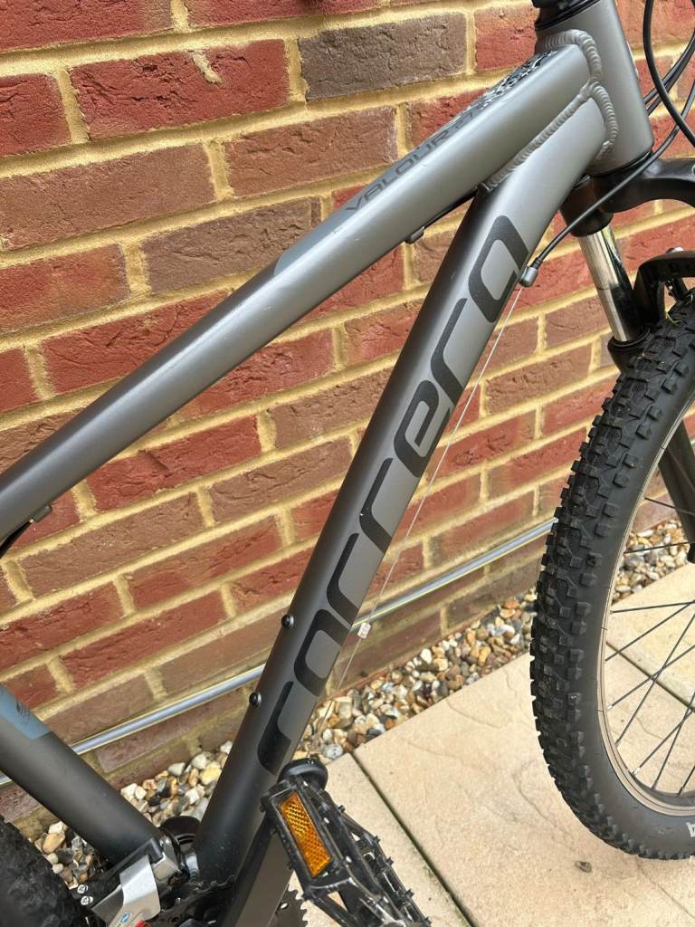Carrera Vengeance 27.5 mountain bike 18" frame 