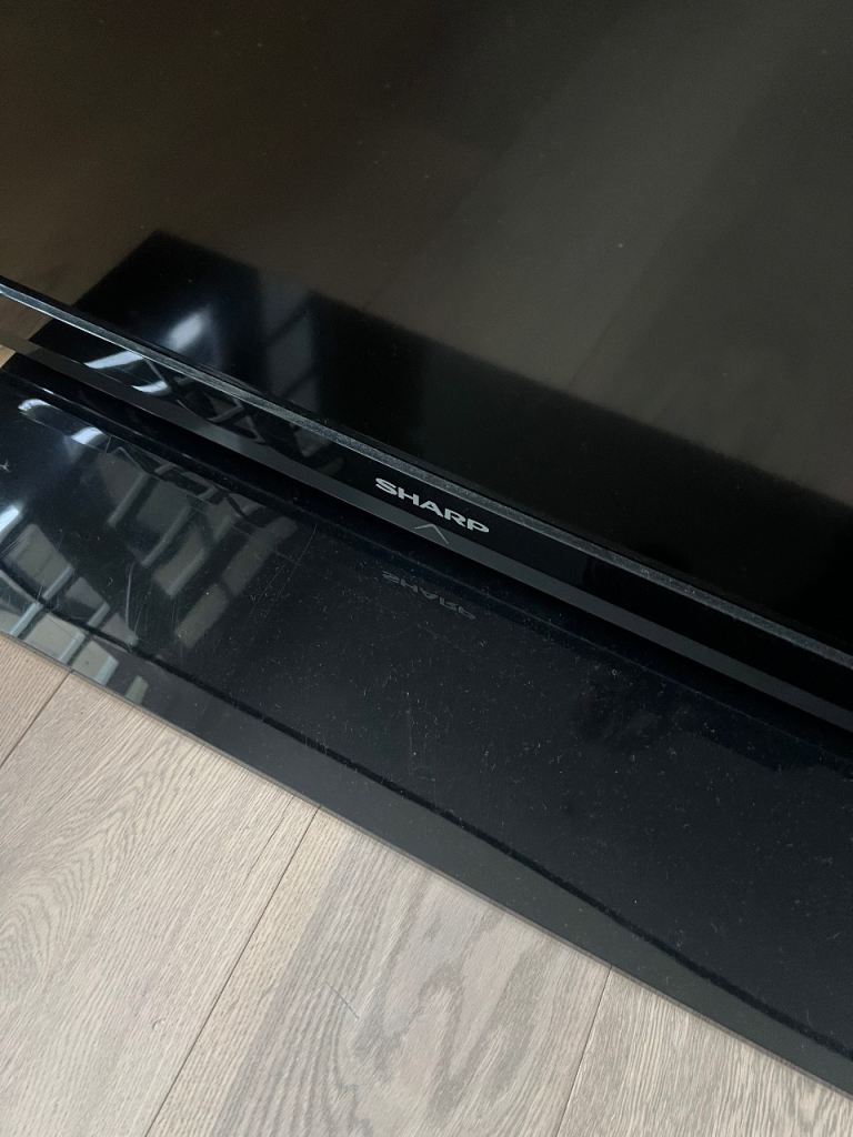 Very large Tv Sharp 80 inch TV 3D smart TV AQUOS